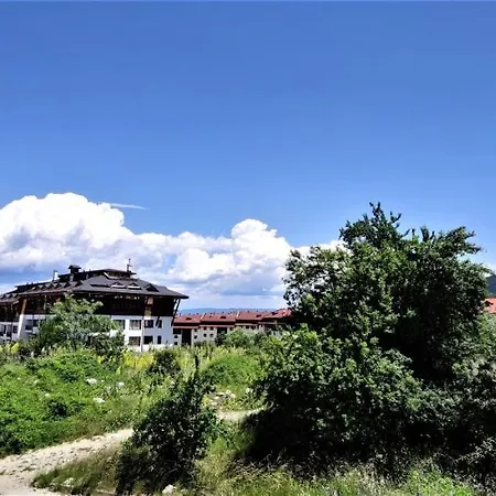 Predela 1 - 10 Near Lift Aparthotel 4*