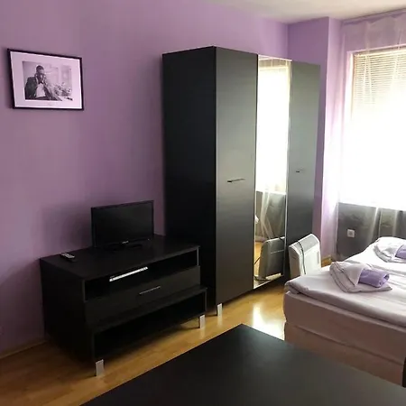 Predela 1 - 10 Near Lift Aparthotel