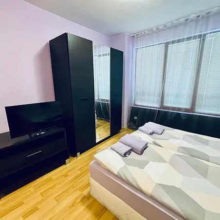 Aparthotel Predela 1 - 10 Near Lift