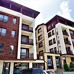 Predela 1 - 10 Near Lift Aparthotel